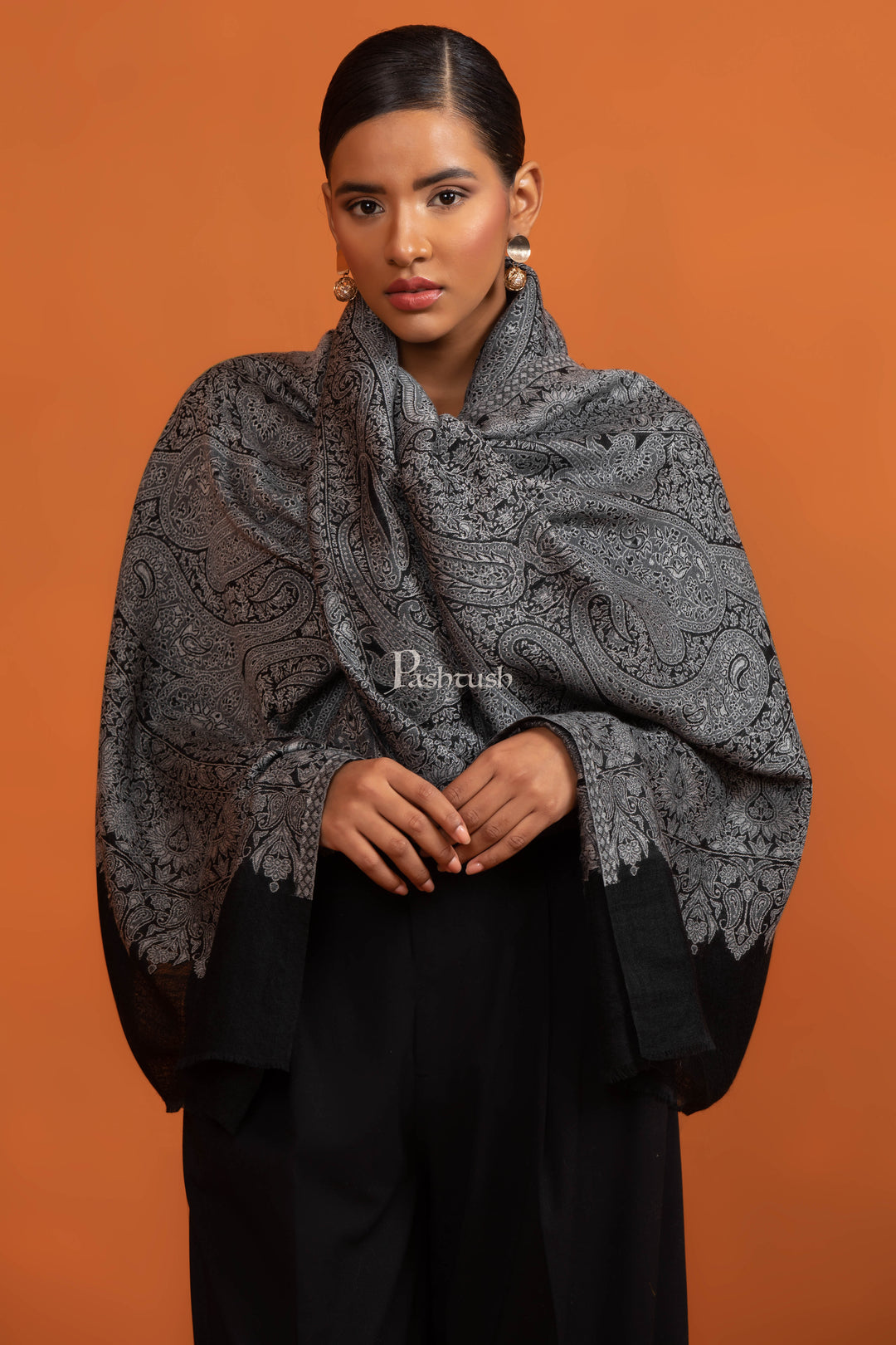 Pashtush Womens Extra Fine Wool Stole, Paisley Jamawar Design, Black