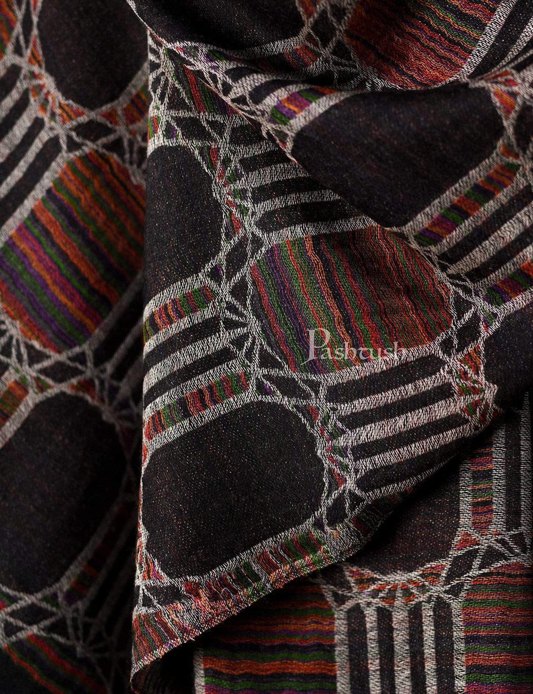 Pashtush India Gift Pack Pashtush His and Her Gift Set of 10% Pure Wool Stoles, Black and Biege, Packaged in Keepsake Wooden Chester Gift Box