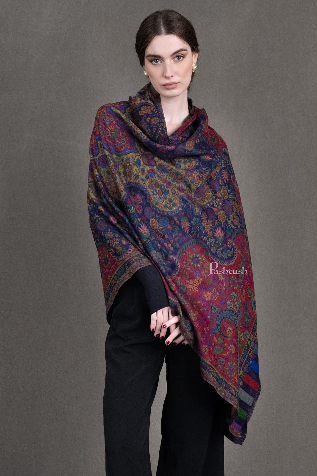 Pashtush India Gift Pack Pashtush His and Her Gift Set of 10% Pure Wool Stoles, Black and Multicoloured, Packaged in Keepsake Wooden Chester Gift Box