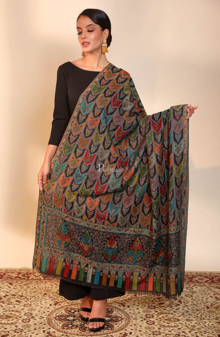 Pashtush India Gift Pack Pashtush His and Her Gift Set of 100% Pure Wool Stoles, Beige and Black, Packaged in Keepsake Wooden Chester Gift Box
