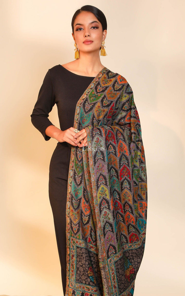 Pashtush India Gift Pack Pashtush His and Her Gift Set of 100% Pure Wool Stoles, Beige and Black, Packaged in Keepsake Wooden Chester Gift Box