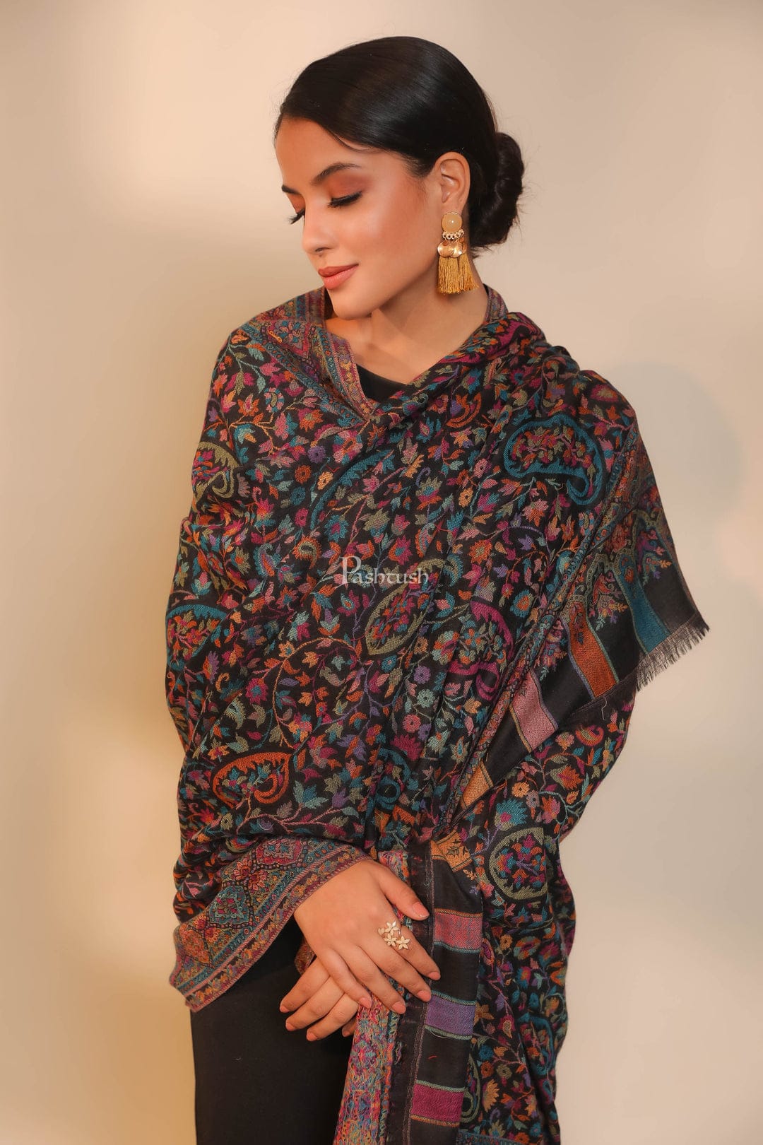 Pashtush India Gift Pack Pashtush His And Her Set Of 100% Pure Wool Shawls, Premium Gift Box Packaging, Beige and Black