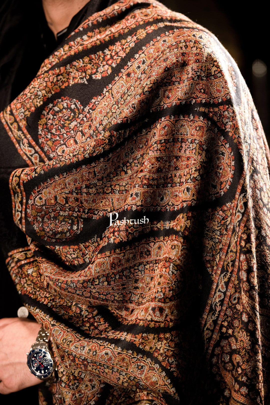 Pashtush India Gift Pack Pashtush His And Her Set Of Mens Fine Wool Palla Shawl and Womens Kalamkari Shawl, Premium Gift Box Packaging, Black and Multicolour