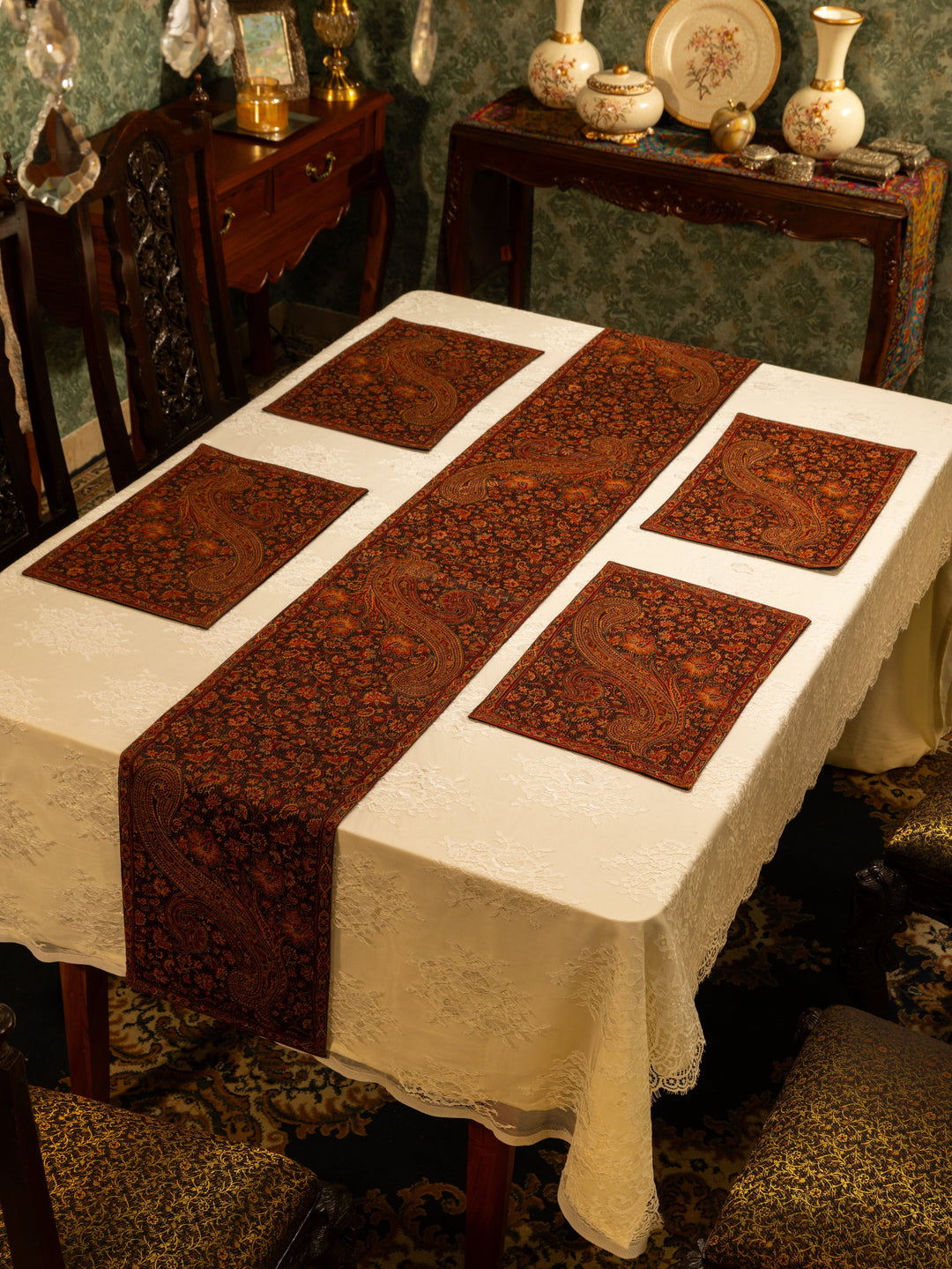 Pashtush India Gift Pack Pashtush Luxury Table Runner with Mats Set, Jamawar Collection, Espresso Brown