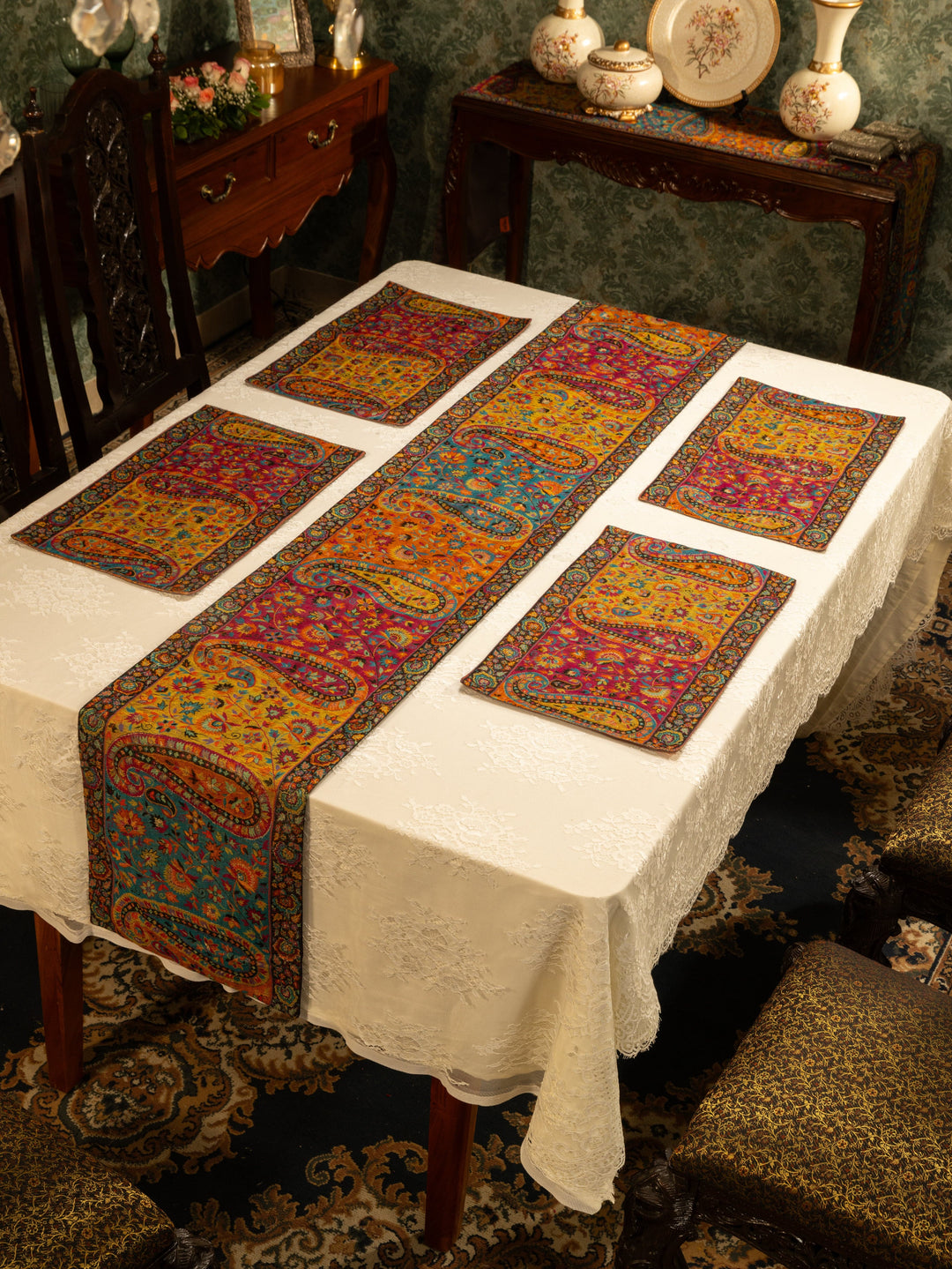 Pashtush India Gift Pack Pashtush Luxury Table Runner with Mats Set, Twilight Collection, Multicolour
