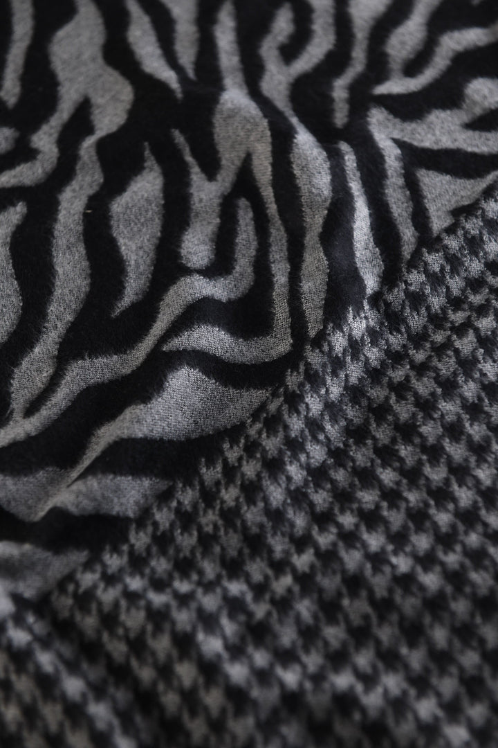 Pashtush India Mens Scarves Stoles and Mufflers Pashtush mens Acro Wool stole, Monotone Wild Stripes design, Black