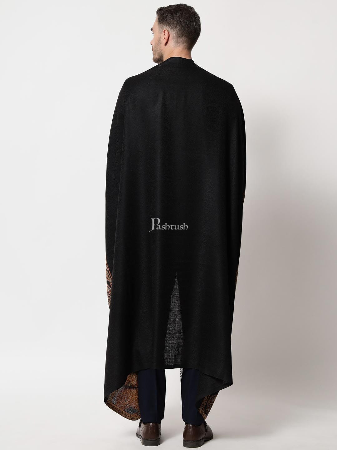 Pashtush India Mens Shawls Gents Shawl Pashtush Mens Fine Wool Shawl, Royal Collection, Palle-Dar Shawl, With Antique Jama Palla, Black, Full Size