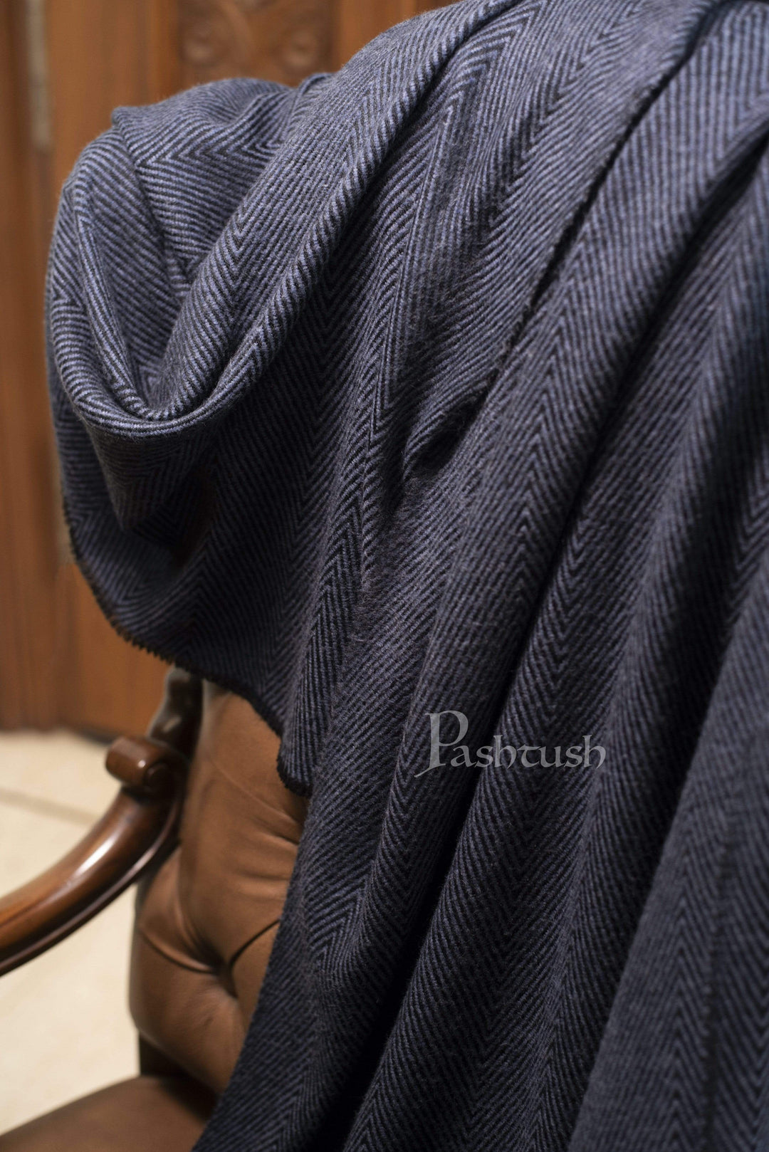 Pashtush India 70x200 Pashtush Thick and Warm Woollen Stole, Charcoal Black