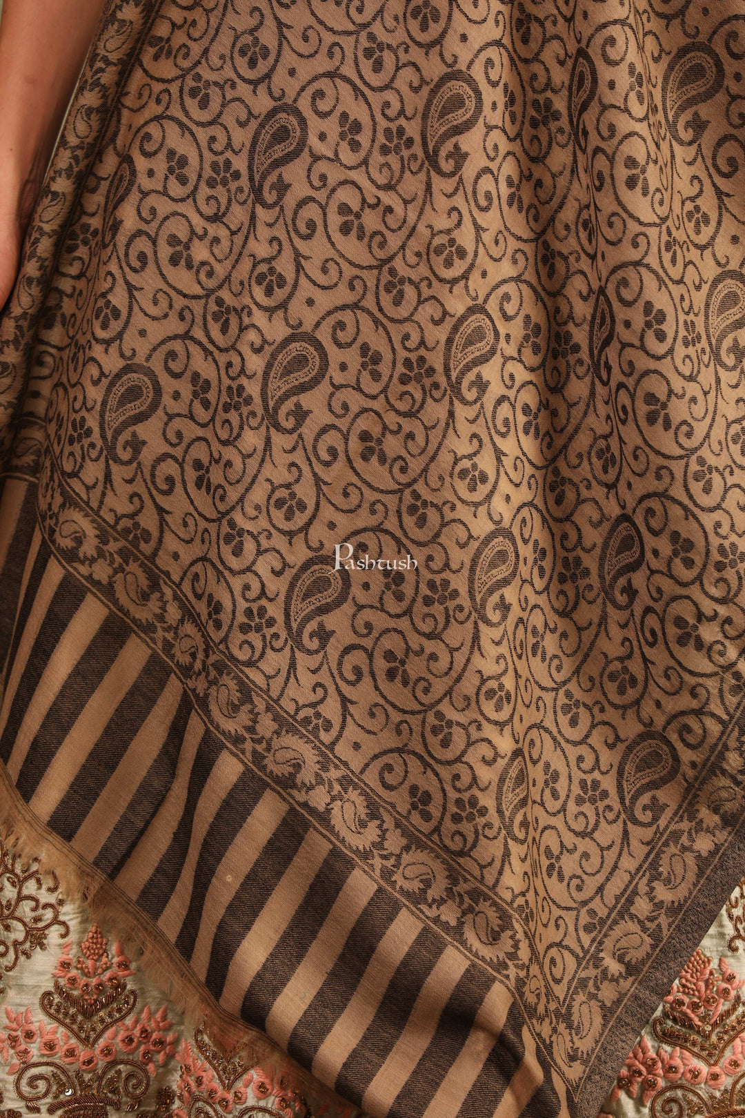 Pashtush India Womens Stoles and Scarves Scarf Pashtush Womens 100% Pure Wool With Woolmark Certificate Stole, Paisley Weave Design, Grey