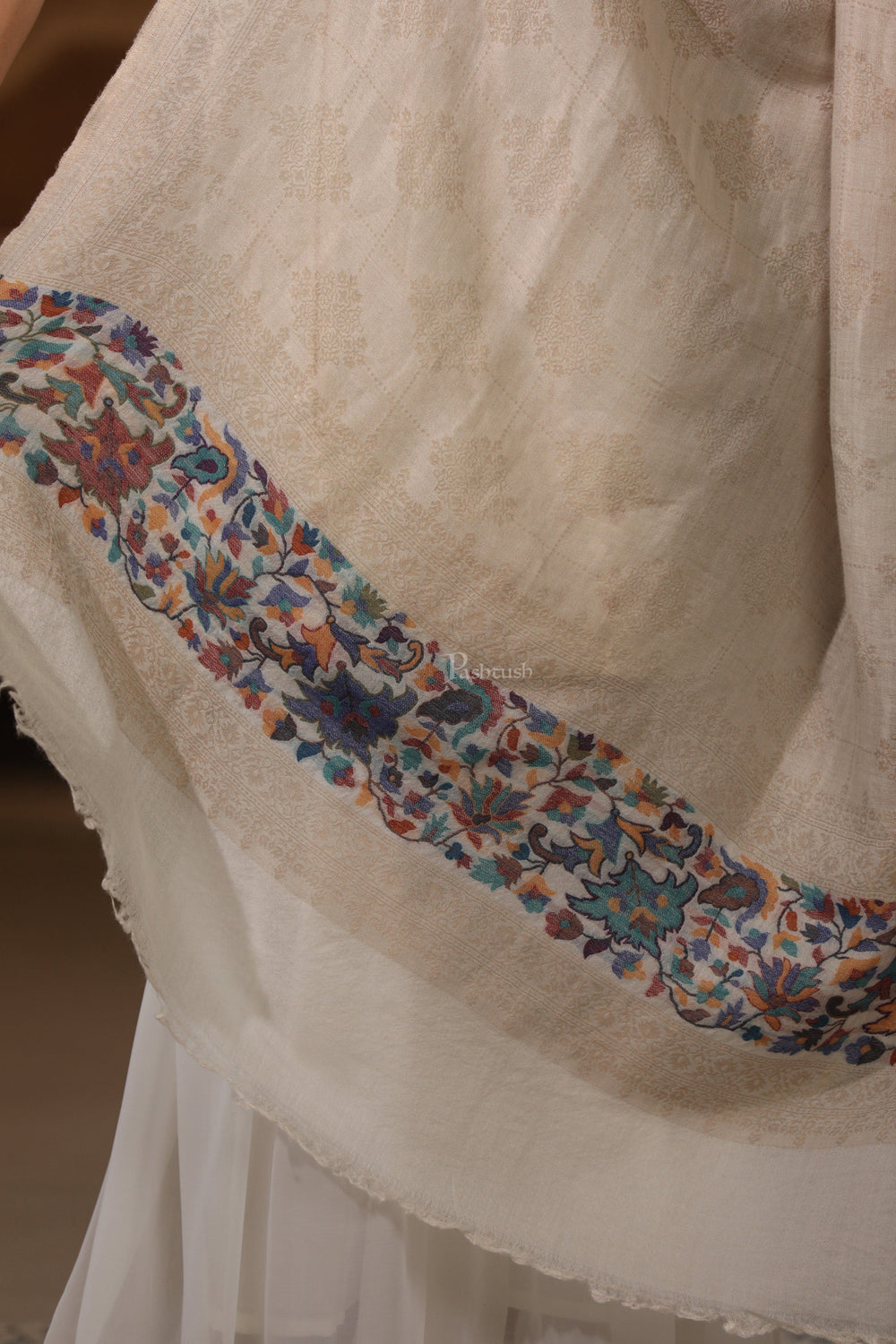 Pashtush India Womens Shawls Pashtush Womens Extra Fine Wool Shawl, Paisley Palla Twilight Collection Design, Beige
