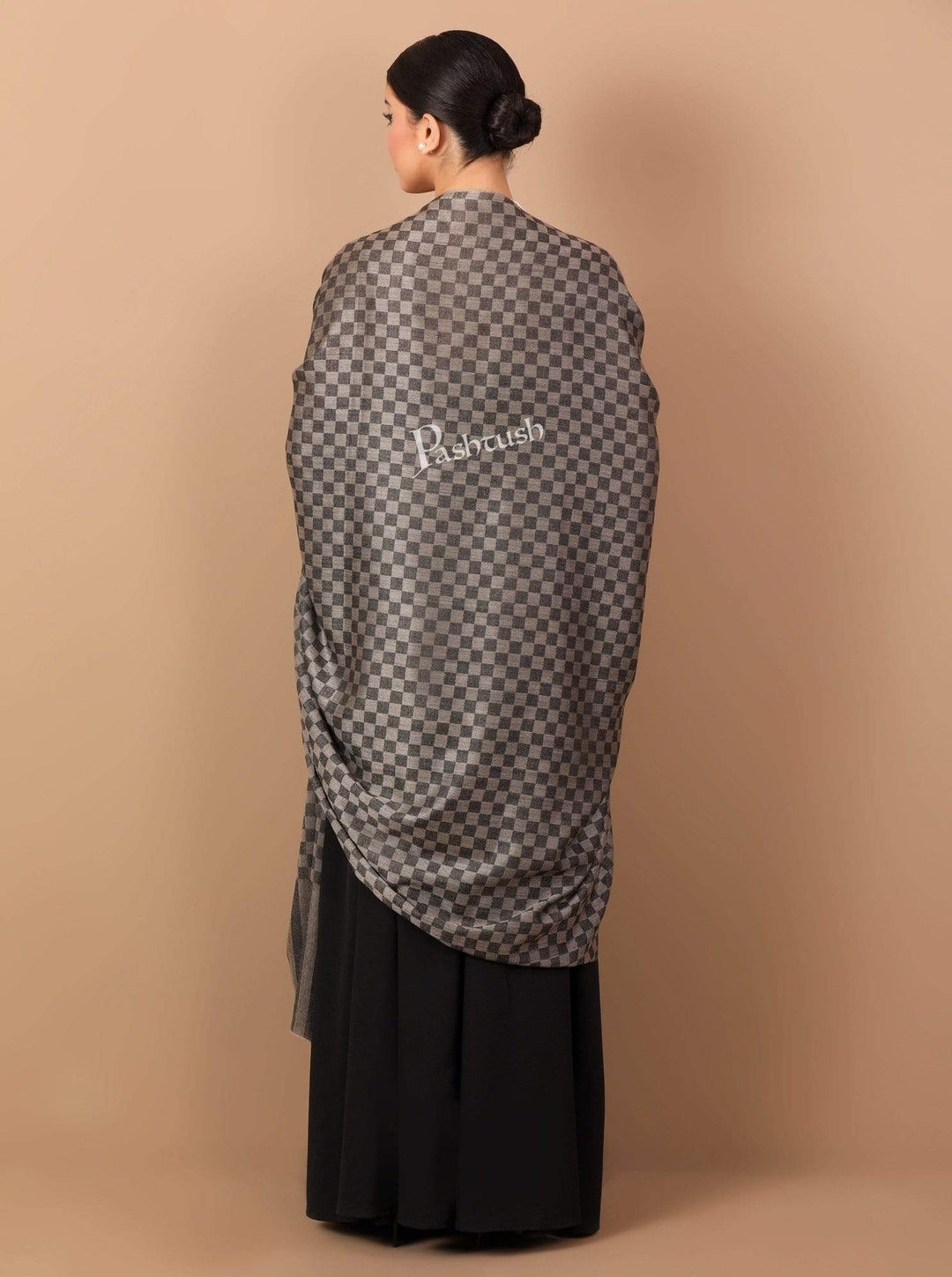 Pashtush Shawl Store Shawl Pashtush Womens Extra Fine Wool Shawl, Soft and Warm, Black, Chess Checks ( Large Wrap Size )