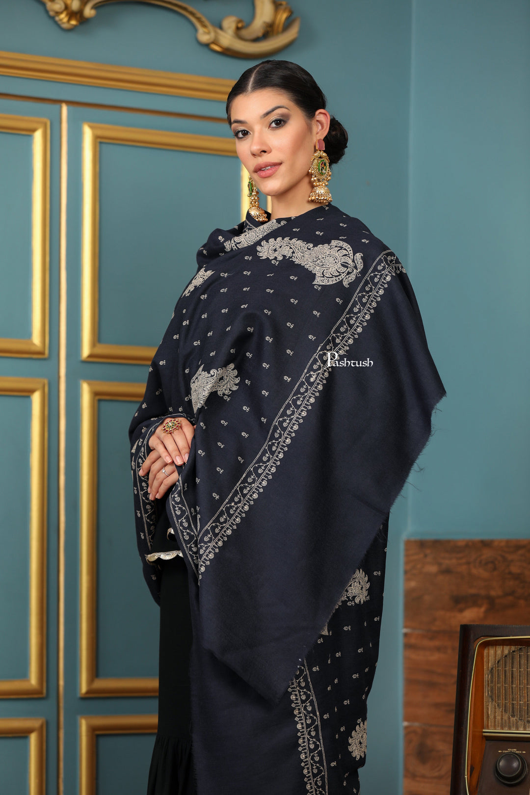 Pashtush India Womens Shawls Pashtush Womens Extra Fine Wool Shawl, Tone And Tone Ambi Design, Black