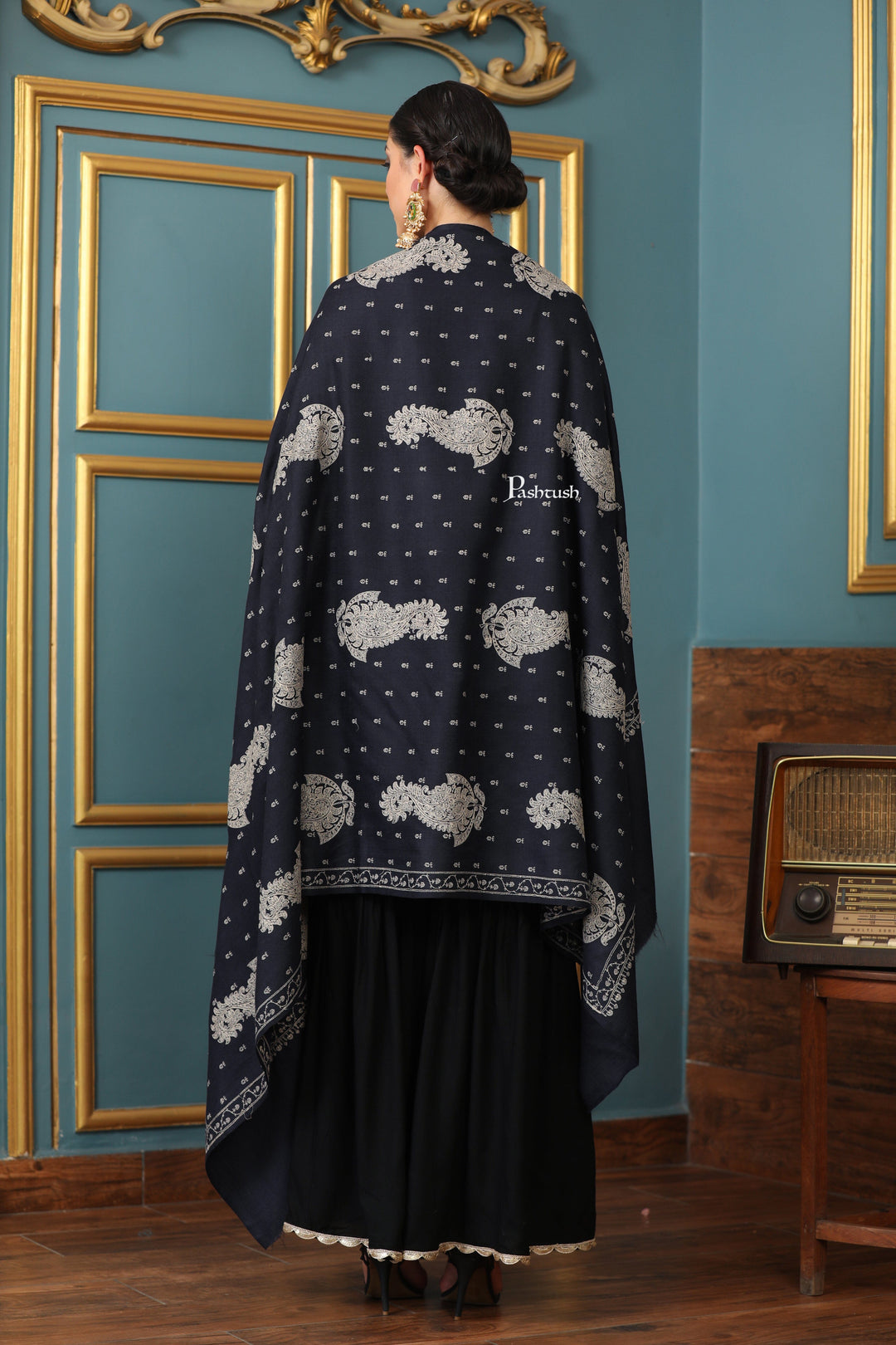Pashtush India Womens Shawls Pashtush Womens Extra Fine Wool Shawl, Tone And Tone Ambi Design, Black