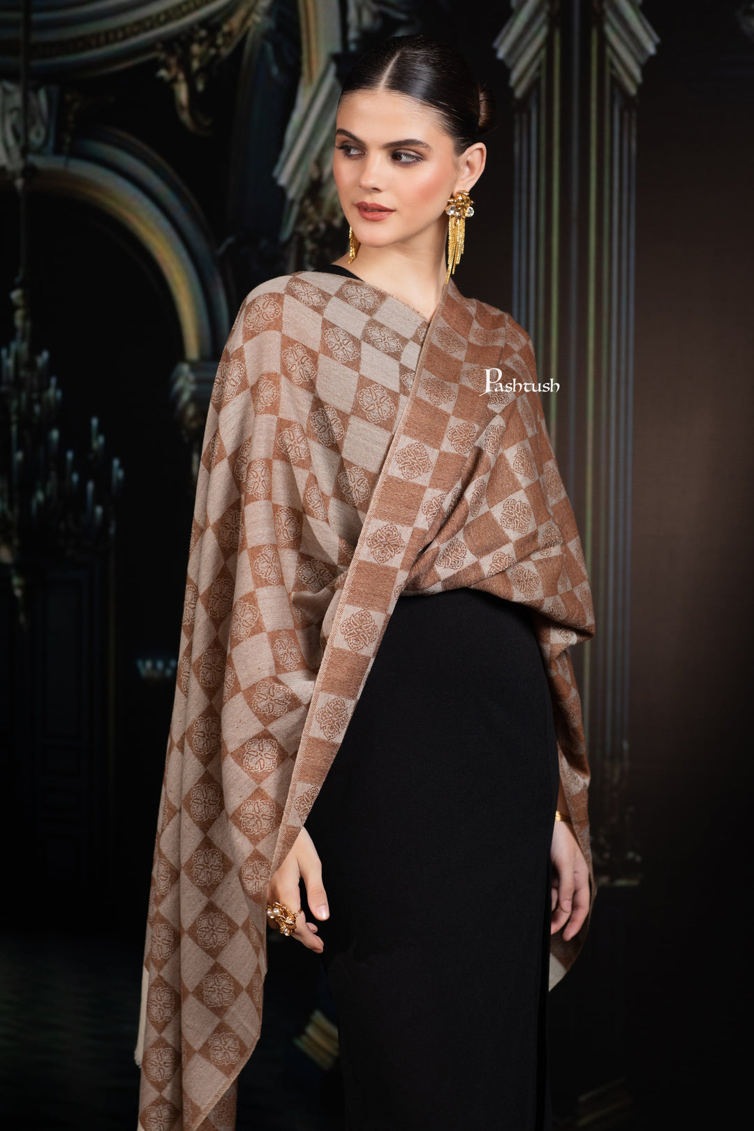 Pashtush India womens scarf and Stoles Pashtush Womens Extra Fine Wool Stole, Checkered Design, Coffee And Beige