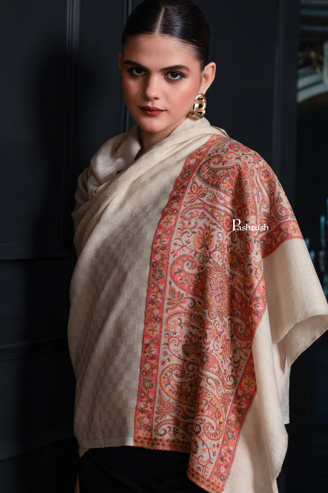 Pashtush India womens scarf and Stoles Pashtush Womens Extra Fine Wool Stole, Paisley Palla Design, Beige