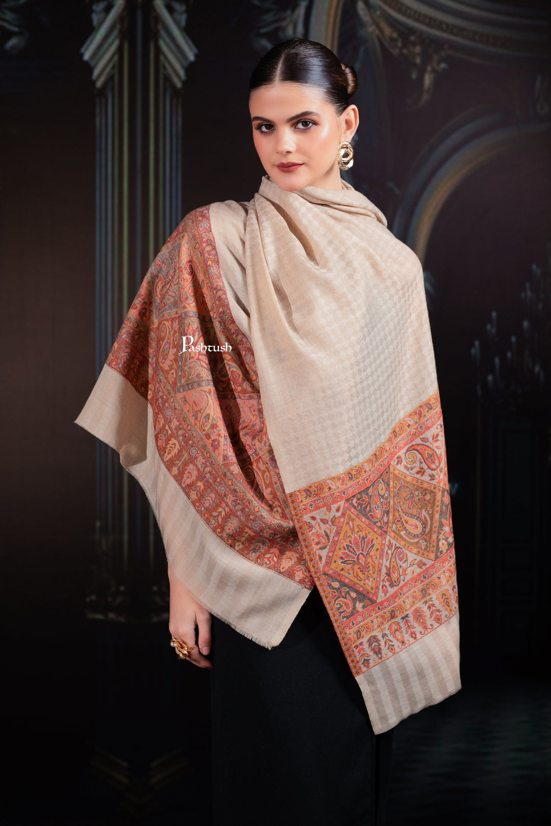 Pashtush India womens scarf and Stoles Pashtush Womens Extra Fine Wool Stole, Paisley Palla Design, Beige