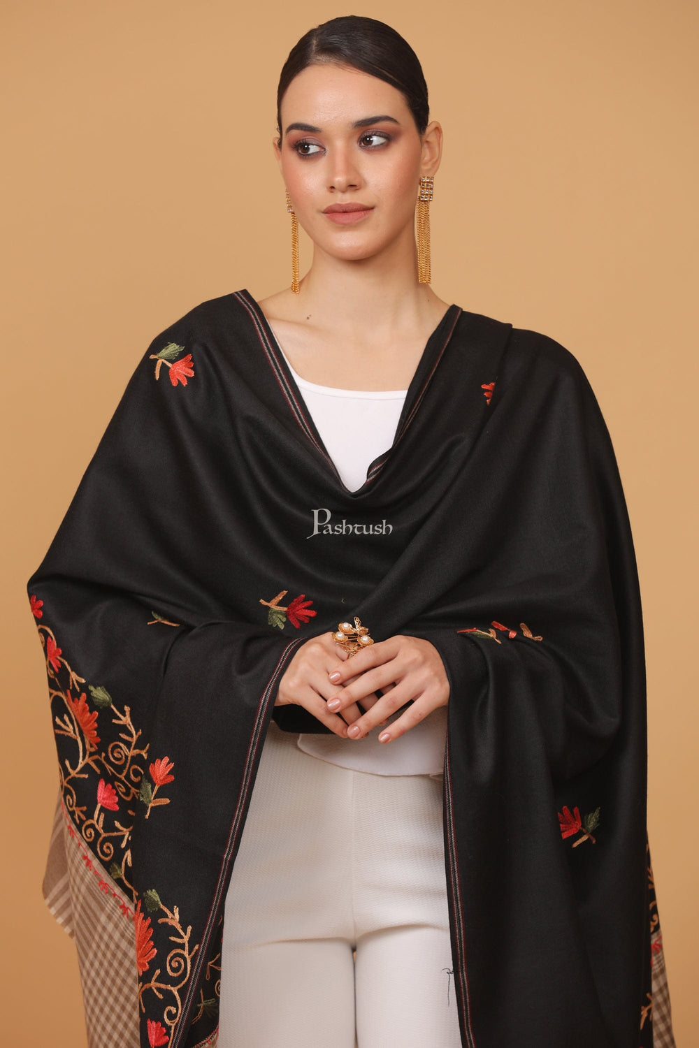 Pashtush India Womens Stoles and Scarves Scarf Pashtush womens Fine Wool shawl, contrast chess palla design, Black