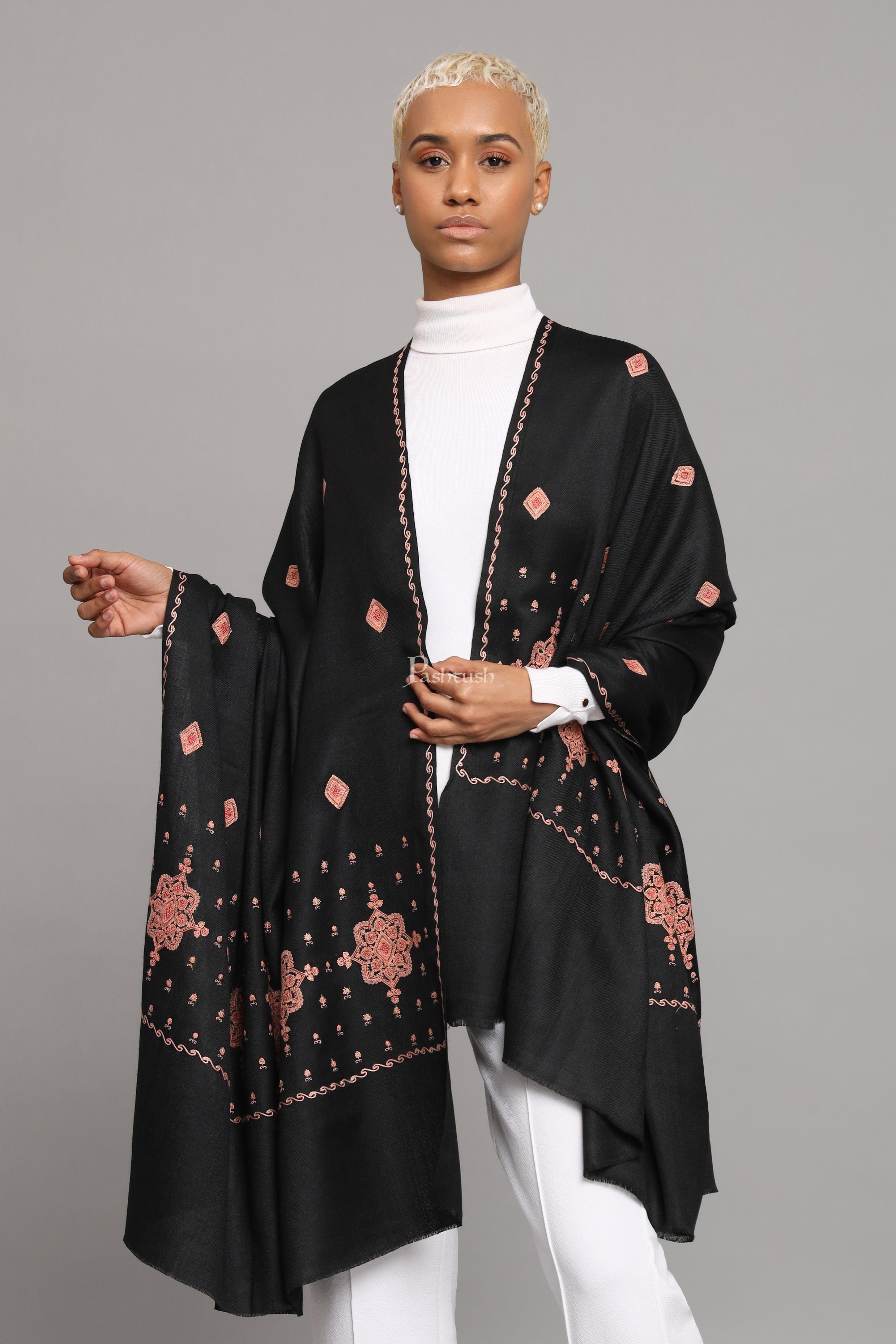 tie on pockets modern